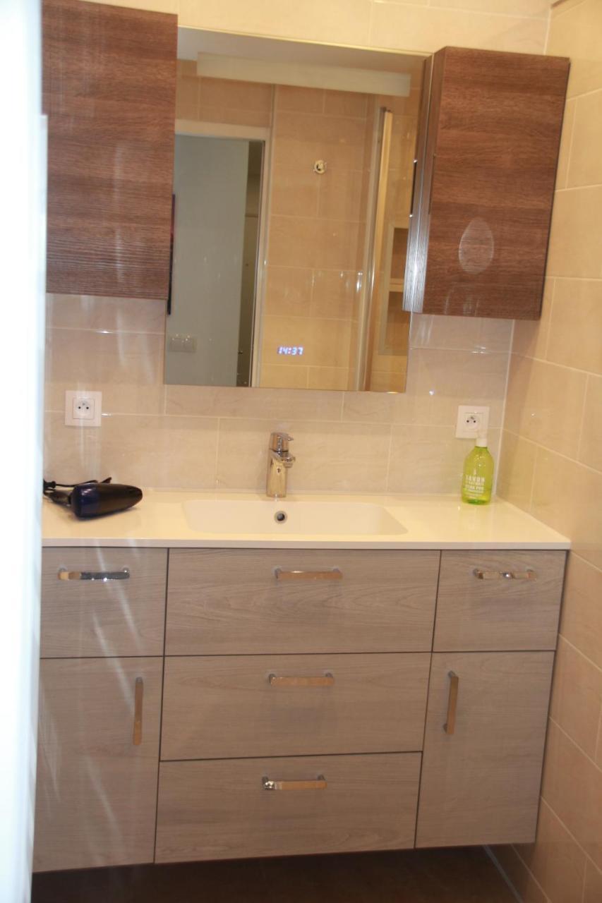 Disney Apart,3 Mn From Disney, 4Bedrooms, Double Free, Secured Parking,105 M2 Chessy  Dış mekan fotoğraf